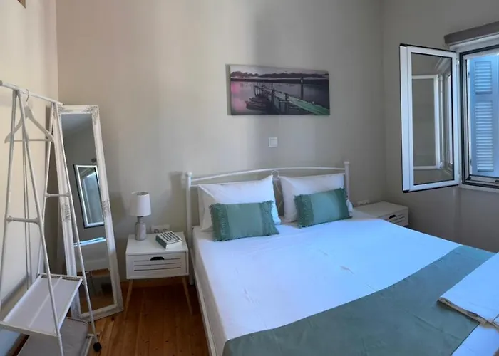 Laundry House Apartment